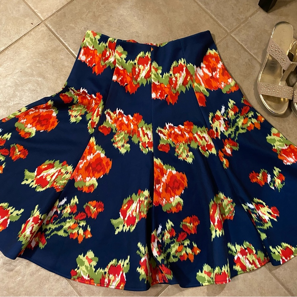 Valerie stevens blue floral skater skirt medium